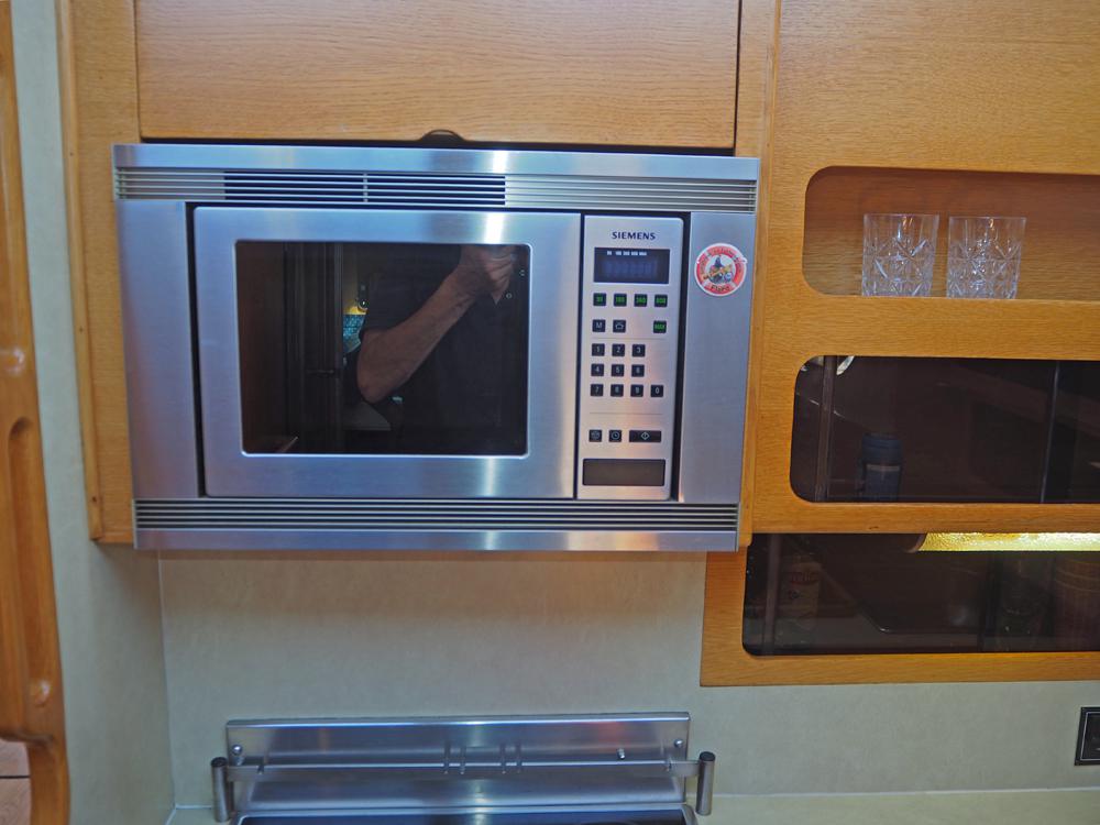 Cabin en avant, H&eacute;bergements